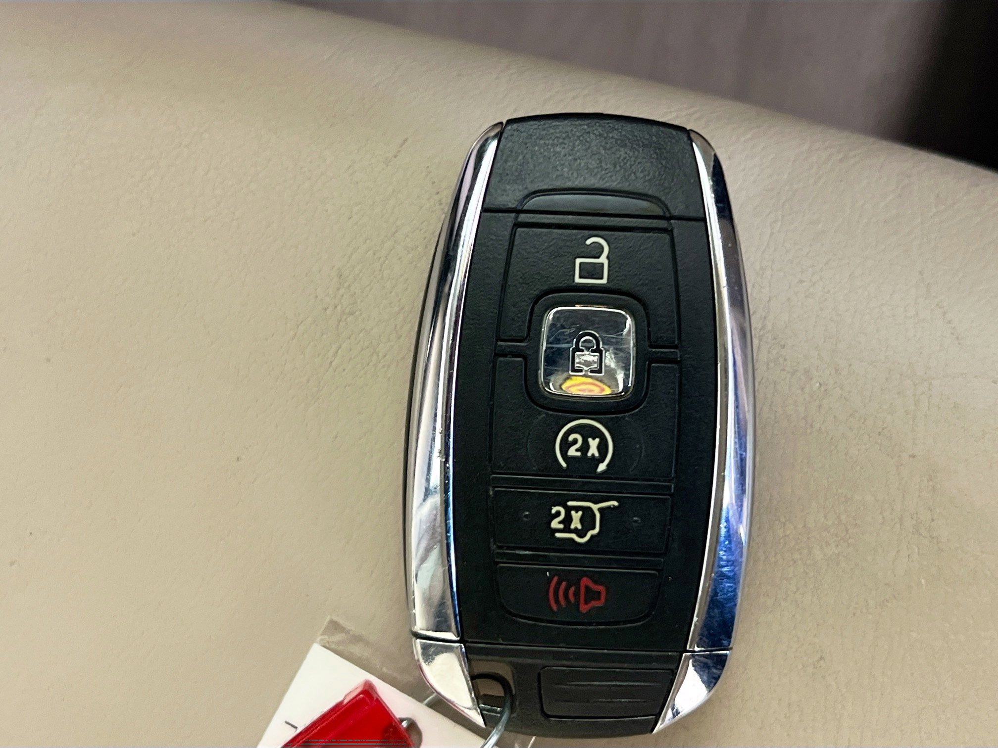 Used 2019 Lincoln MKC Select w/ Select Plus Package image 36