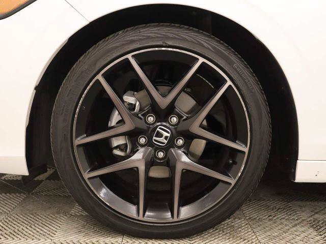 Used 2024 Honda Civic Sport Touring image 4