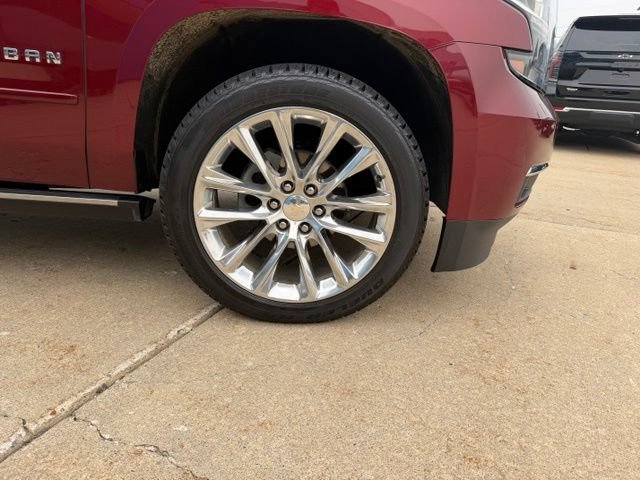 Used 2019 Chevrolet Suburban Premier w/ Premier Plus Edition AWD/4WD image 16