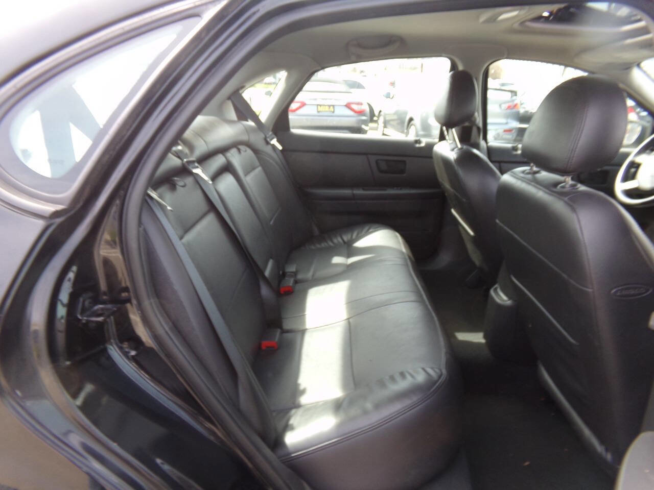 Used 2004 Ford Taurus SEL image 23