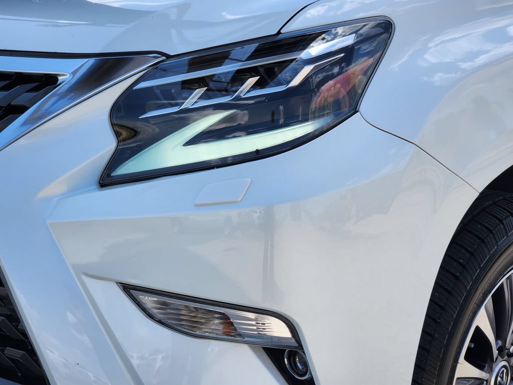 Used 2022 Lexus GX 460 Luxury w/ Off Road Package AWD/4WD image 8