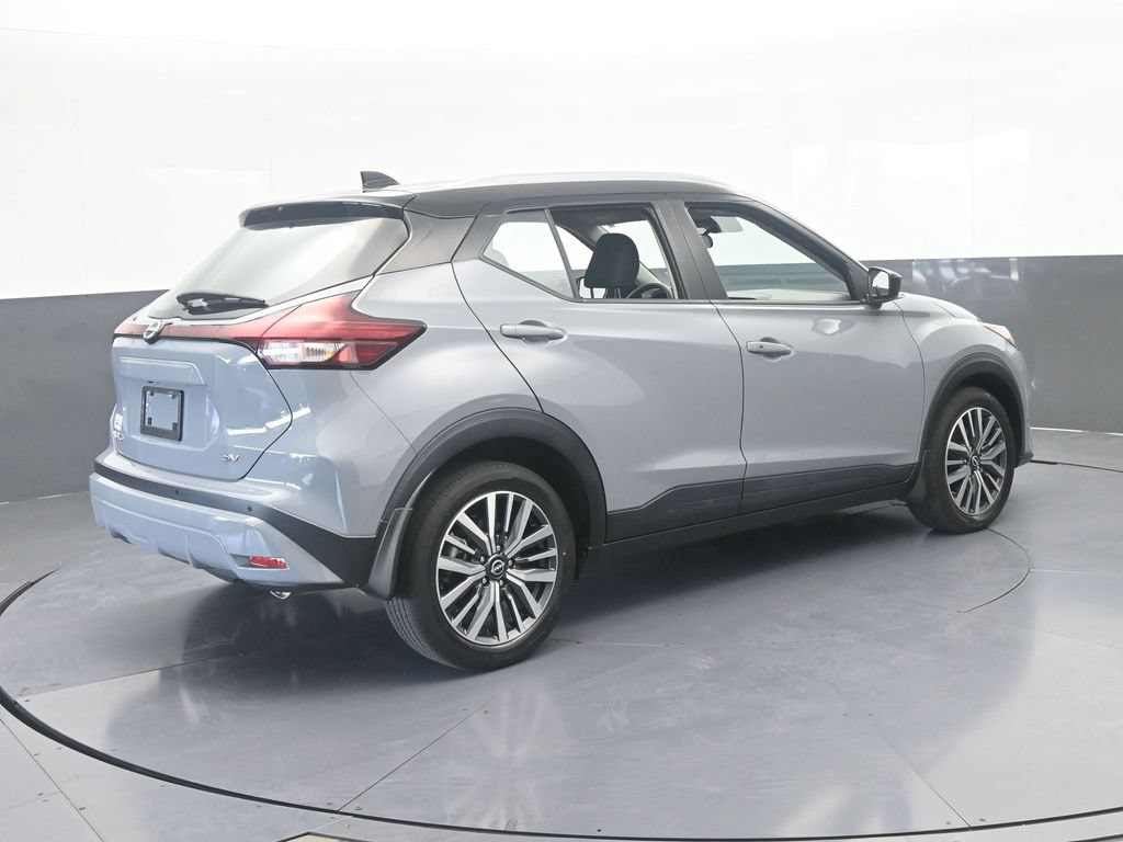 Used 2023 Nissan Kicks SV FWD image 6