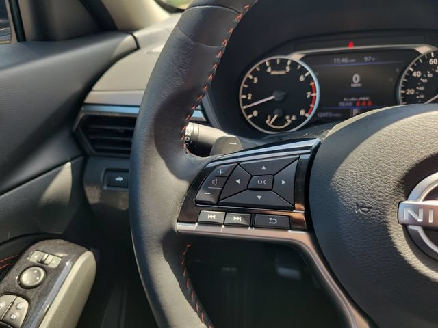 Used 2023 Nissan Altima 2.5 SR FWD image 18