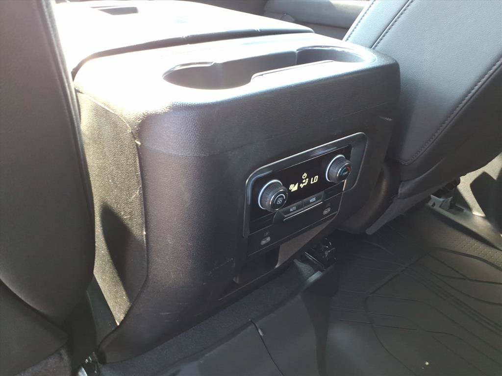 Used 2024 Chevrolet Tahoe LT AWD/4WD image 17