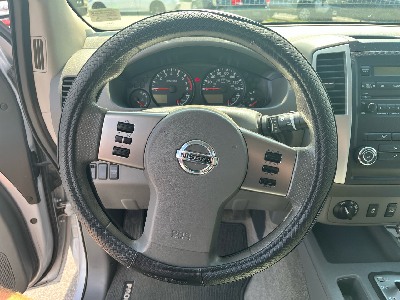 Used 2012 Nissan Frontier SV w/ SV Premium Utility Pkg image 23