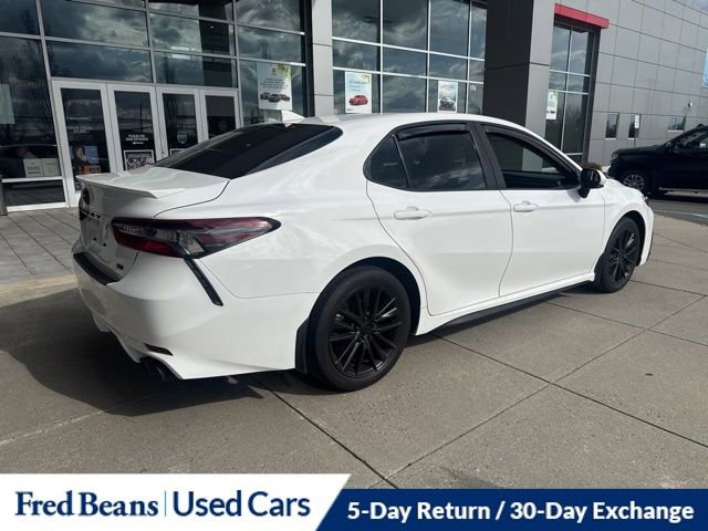 Used 2024 Toyota Camry SE w/ Cold Weather Package image 5