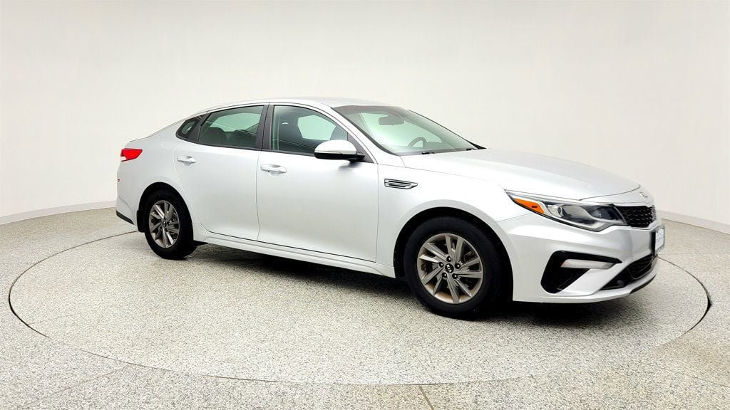 Used 2020 Kia Optima LX FWD image 3