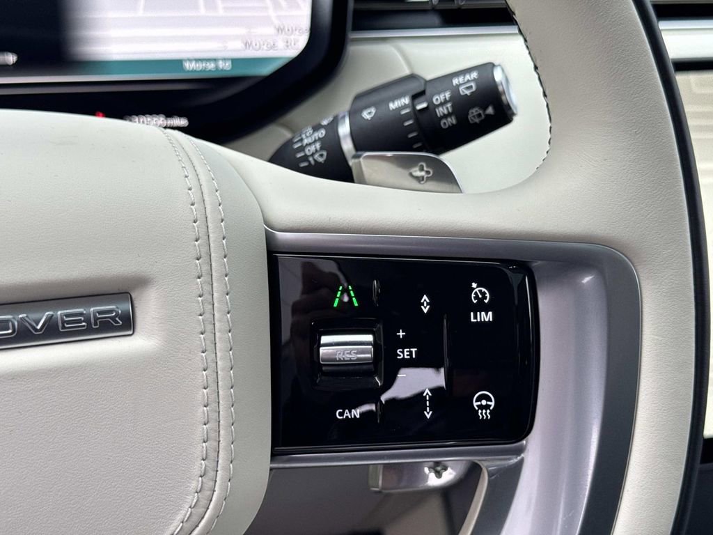 Certified 2024 Land Rover Range Rover Long Wheelbase Autobiography image 28
