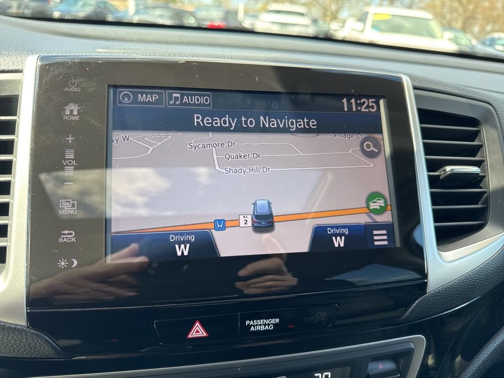 Used 2018 Honda Pilot Touring image 30