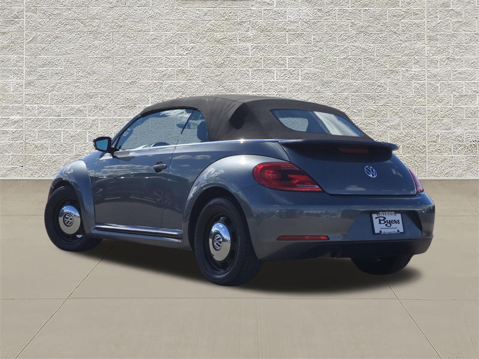 Used 2014 Volkswagen Beetle 1.8T FWD image 5