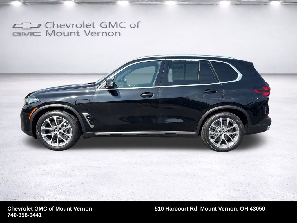 Used 2026 BMW X5 xDrive50e AWD/4WD image 2