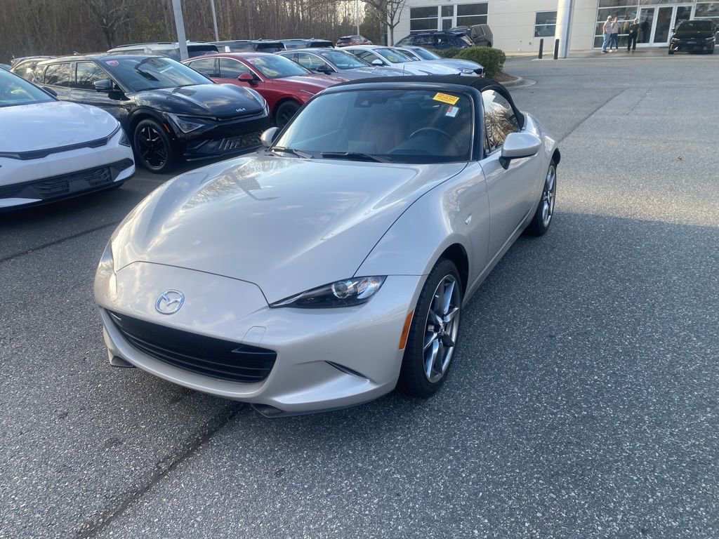 Used 2023 MAZDA MX-5 Miata Grand Touring image 1