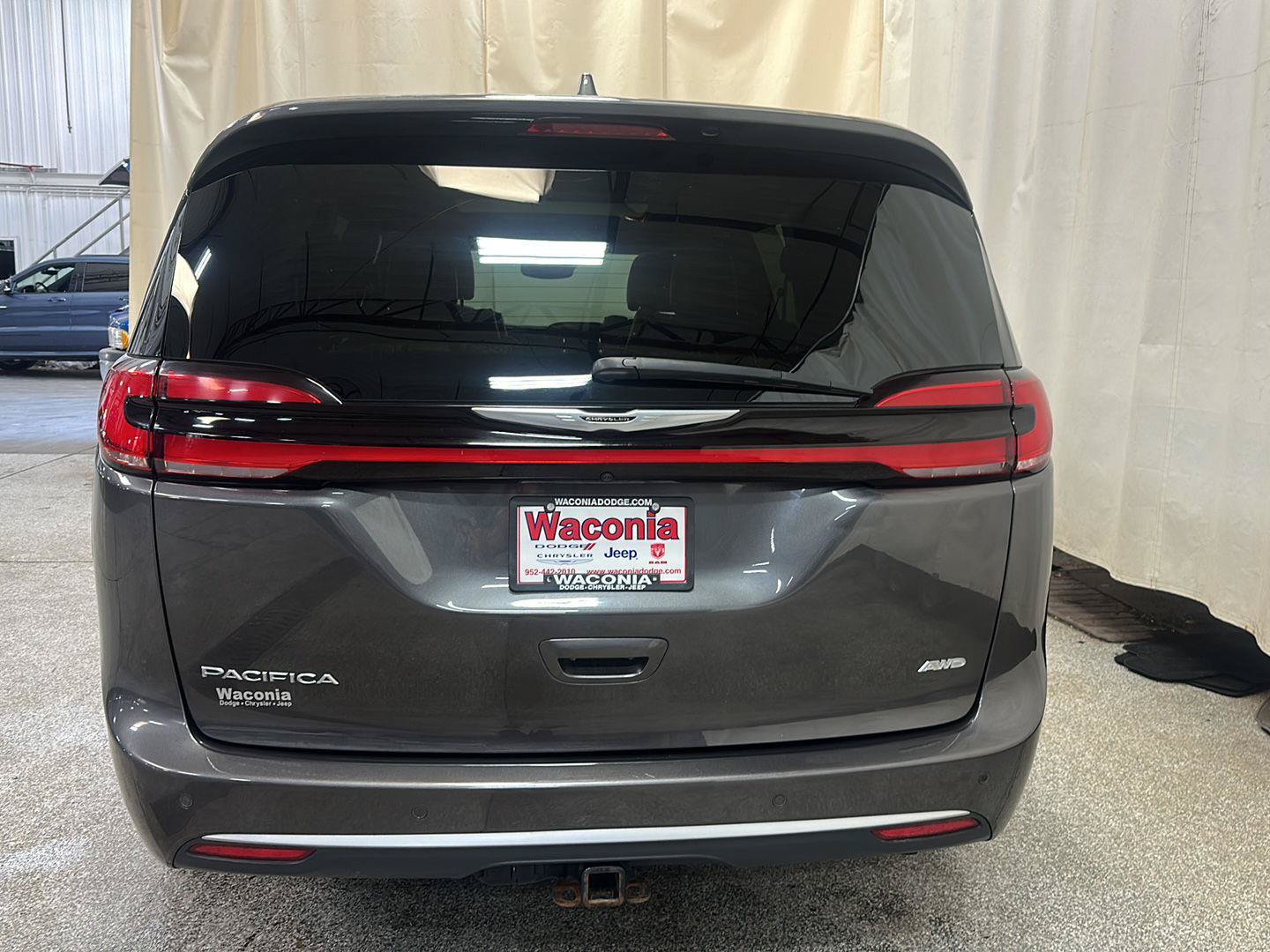Used 2021 Chrysler Pacifica Pinnacle AWD/4WD image 4