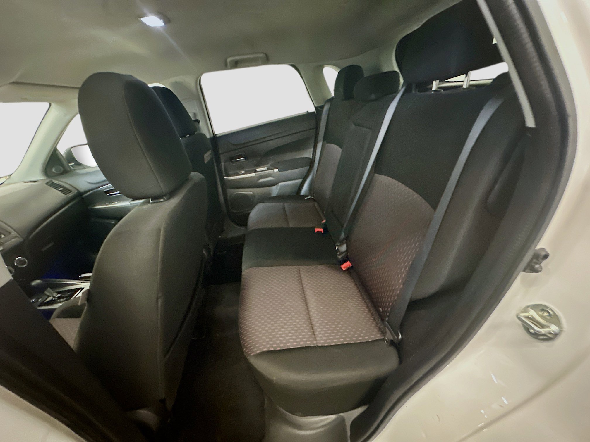 Used 2018 Mitsubishi Outlander Sport ES image 28