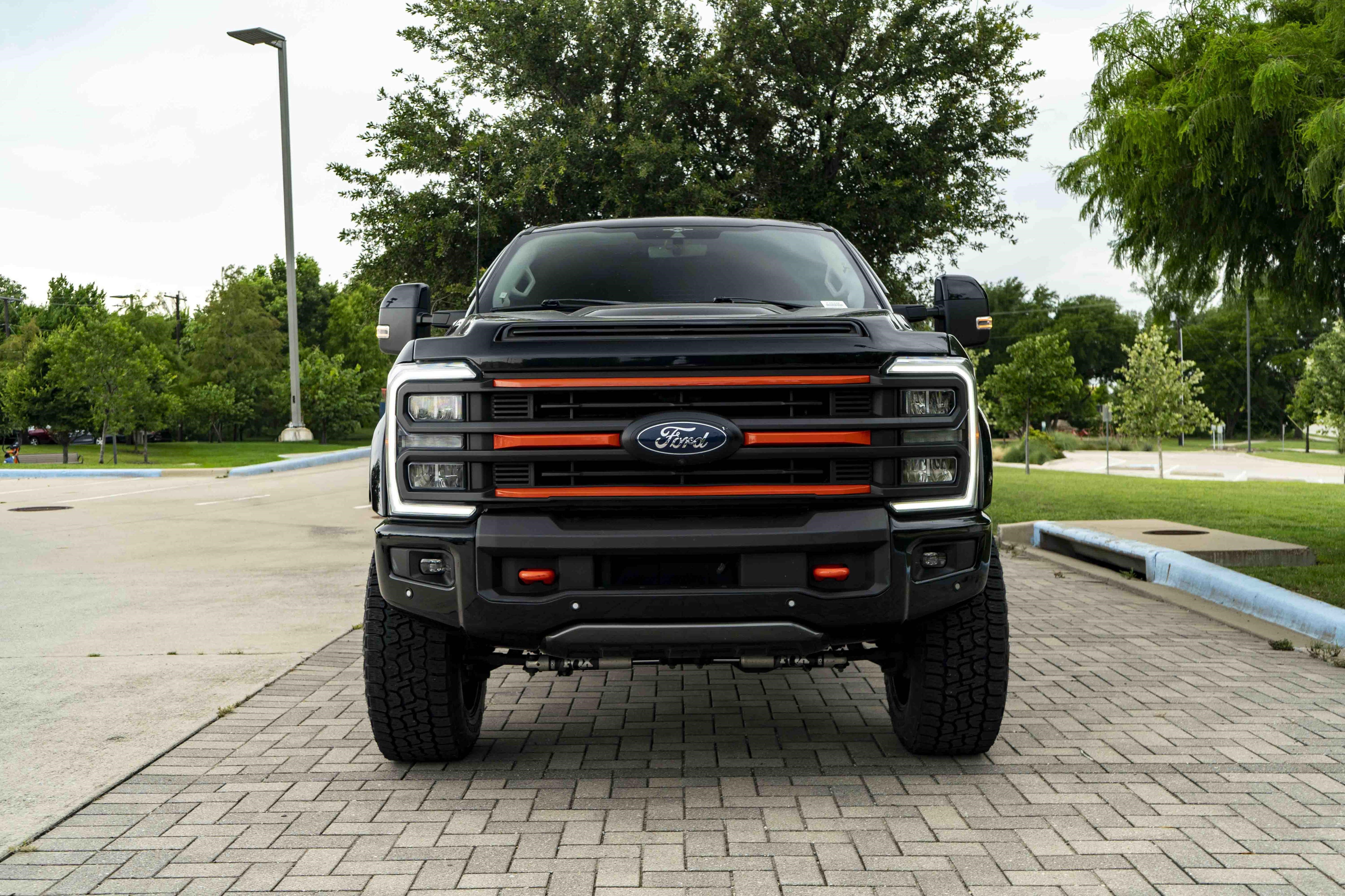 Used 2023 Ford F250 Lariat w/ Lariat Ultimate Package AWD/4WD image 3