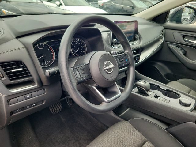 Certified 2024 Nissan Rogue SV AWD/4WD image 16