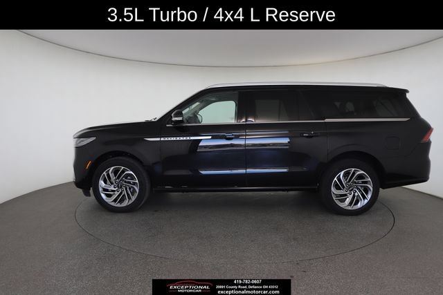 Used 2025 Lincoln Navigator L Reserve AWD/4WD image 7