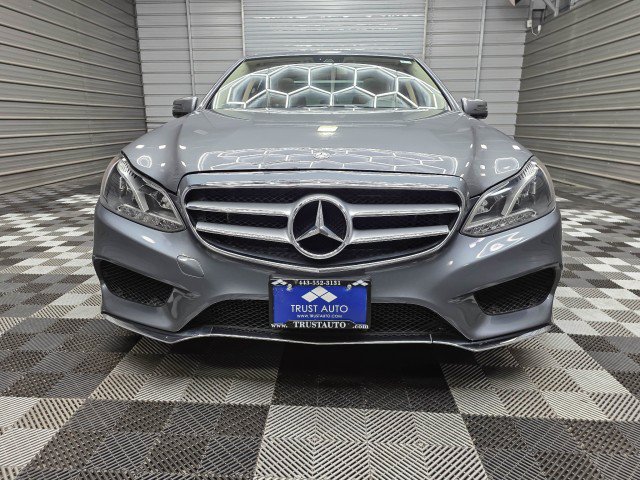 Used 2016 Mercedes-Benz E 350 Sedan image 3