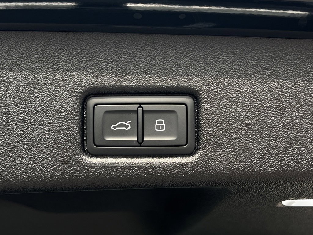 New 2025 Audi Q5 Premium Plus image 43