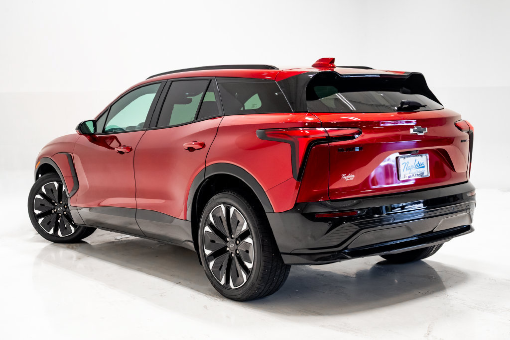 Used 2024 Chevrolet Blazer EV RS AWD/4WD image 3