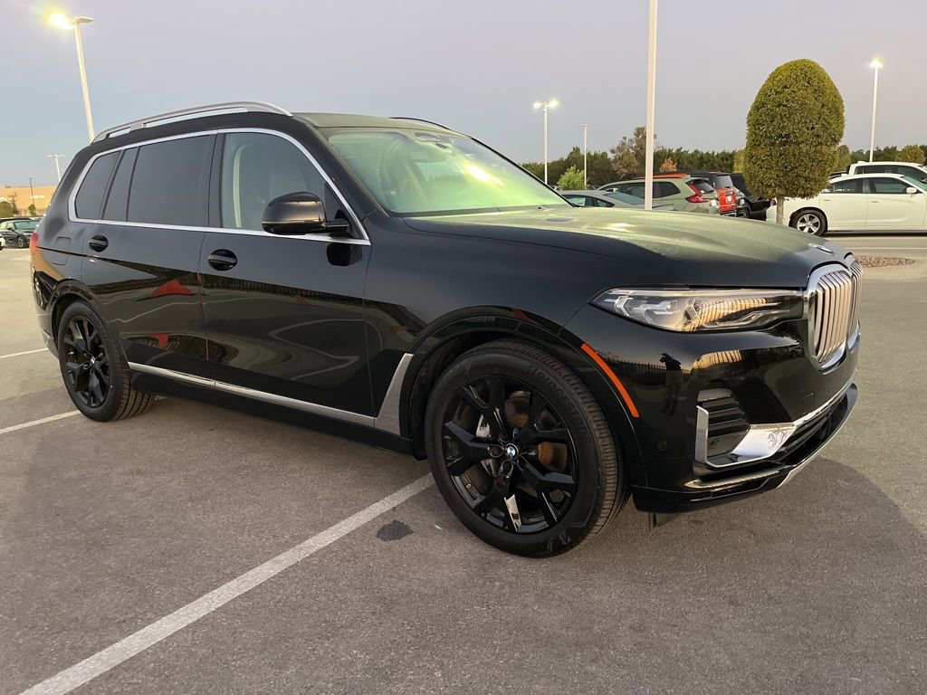 Used 2022 BMW X7 xDrive40i w/ Executive Package video 3