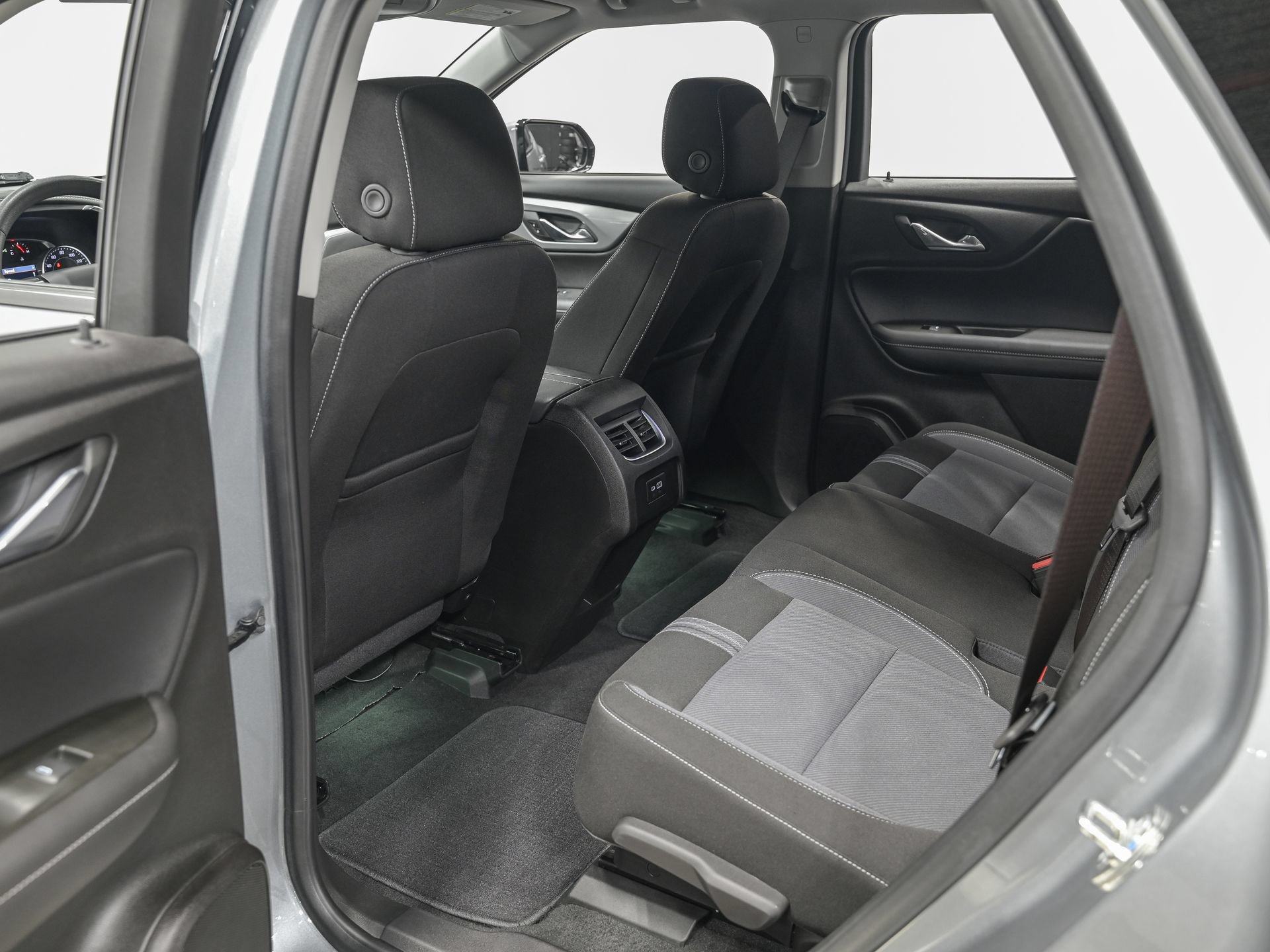Used 2024 Chevrolet Blazer LT w/ Convenience Package AWD/4WD image 26