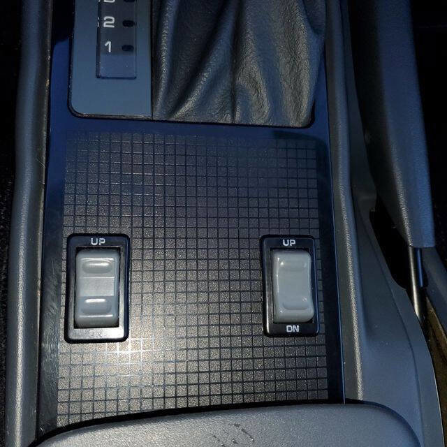 Used 1991 Pontiac Firebird Coupe image 23