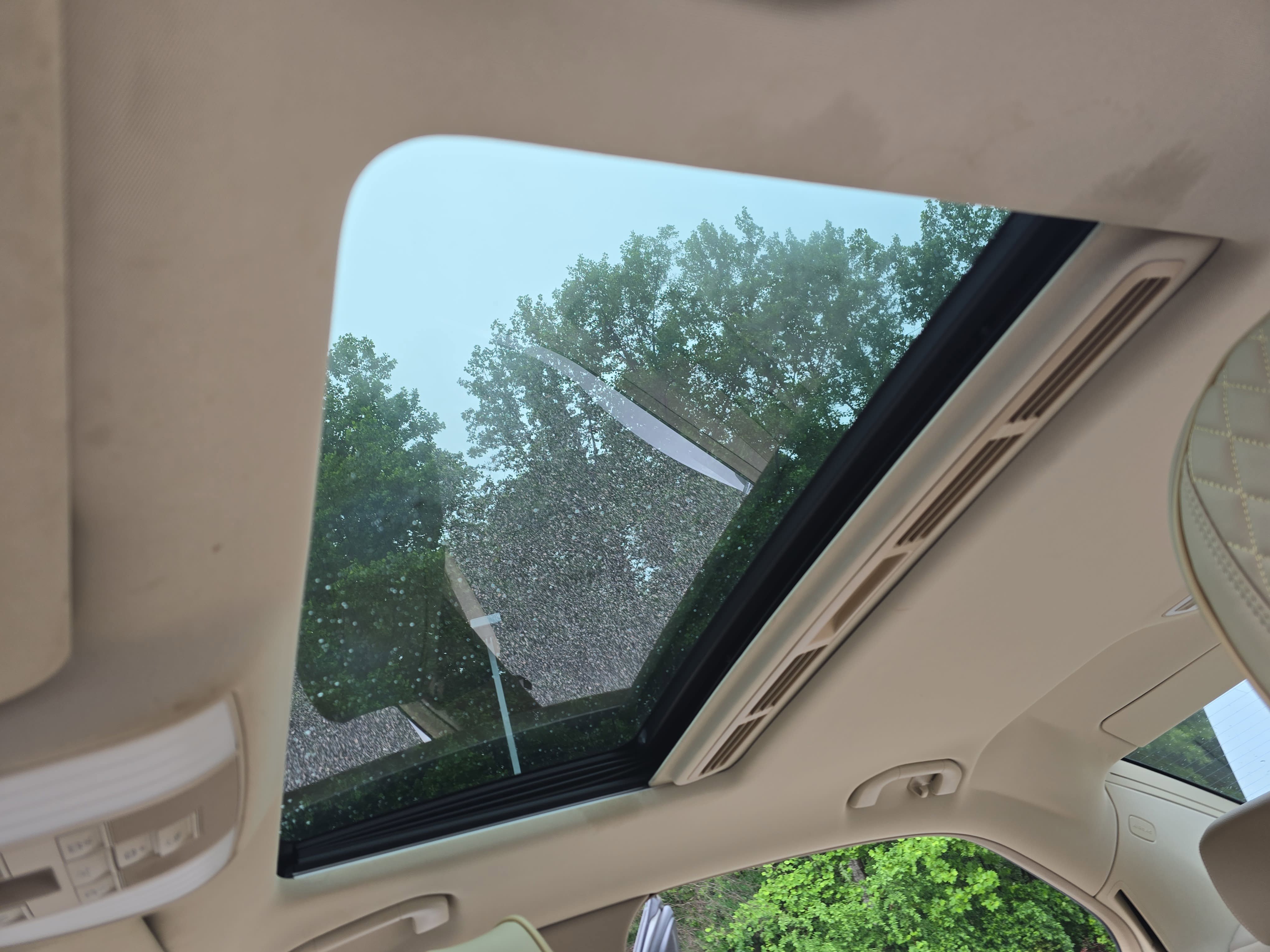 Used 2013 Mercedes-Benz E 350 Sedan image 27