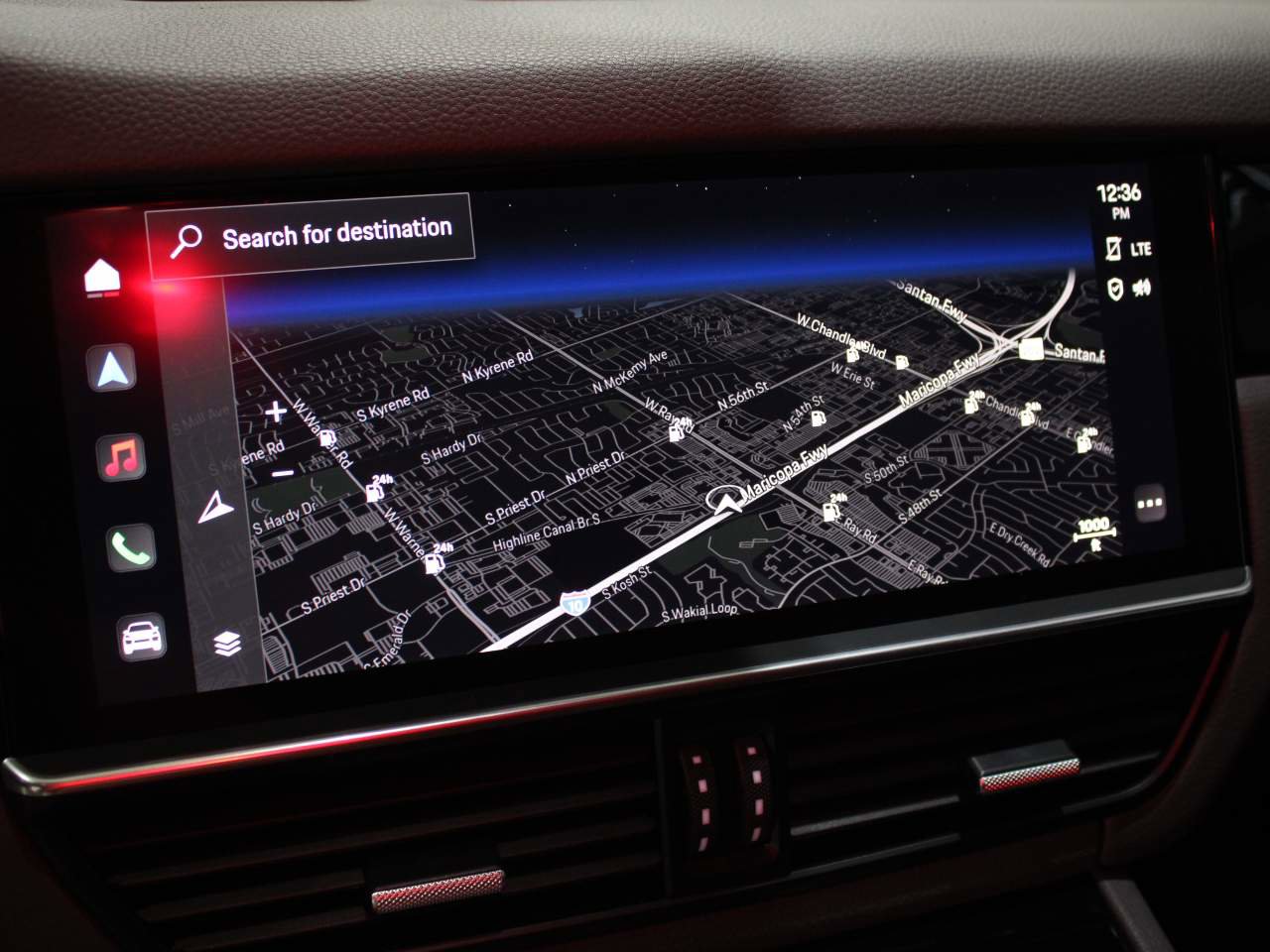 Used 2022 Porsche Cayenne image 19