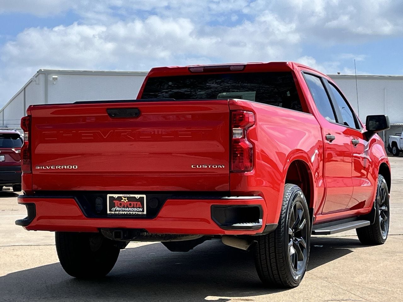 Used 2022 Chevrolet Silverado 1500 Custom image 4