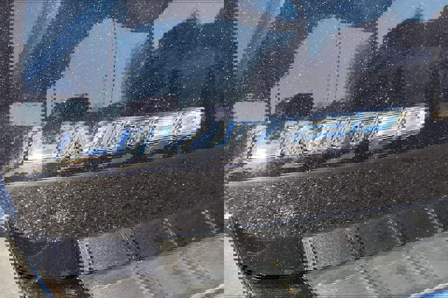 Used 2023 Ford Explorer Limited w/ Limited Technology Package image 9