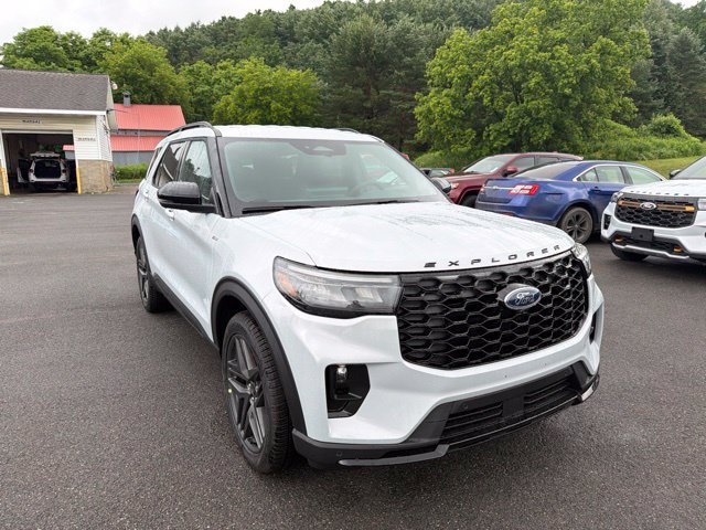 Used 2026 Ford Explorer ST-Line w/ ST-Line Street Pack AWD/4WD image 13