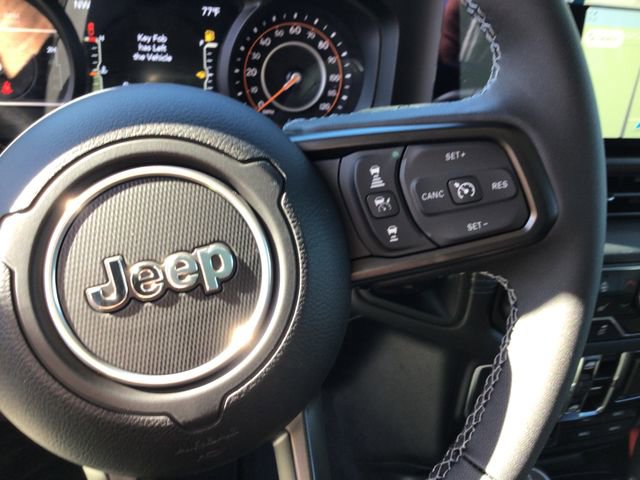 New 2025 Jeep Gladiator Sport w/ Premium Package image 18