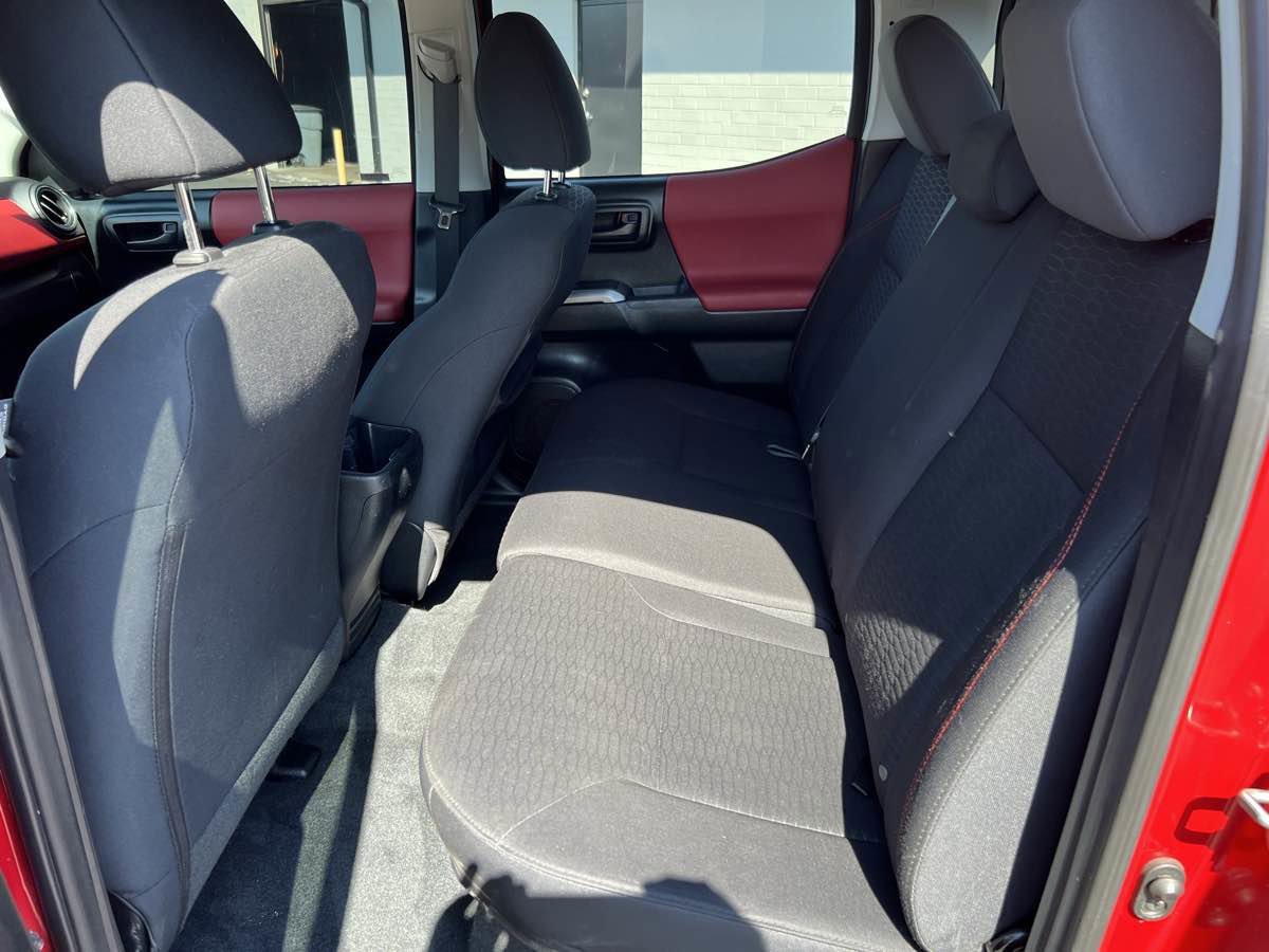 Used 2017 Toyota Tacoma SR5 image 14