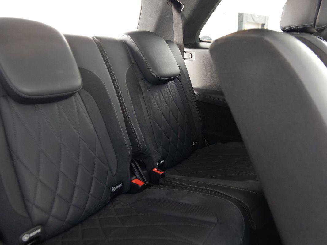 Used 2021 Mercedes-Benz GLS 63 AMG 4MATIC image 32