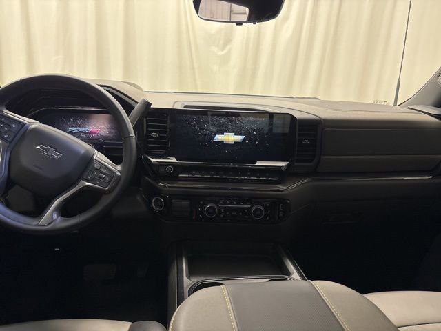 Used 2025 Chevrolet Silverado 2500 ZR2 w/ Technology Package AWD/4WD image 27
