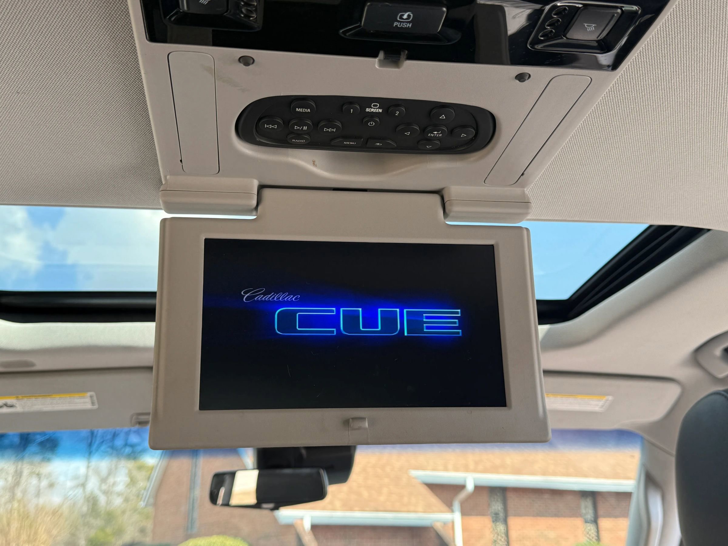 Used 2017 Cadillac Escalade Premium Luxury image 16