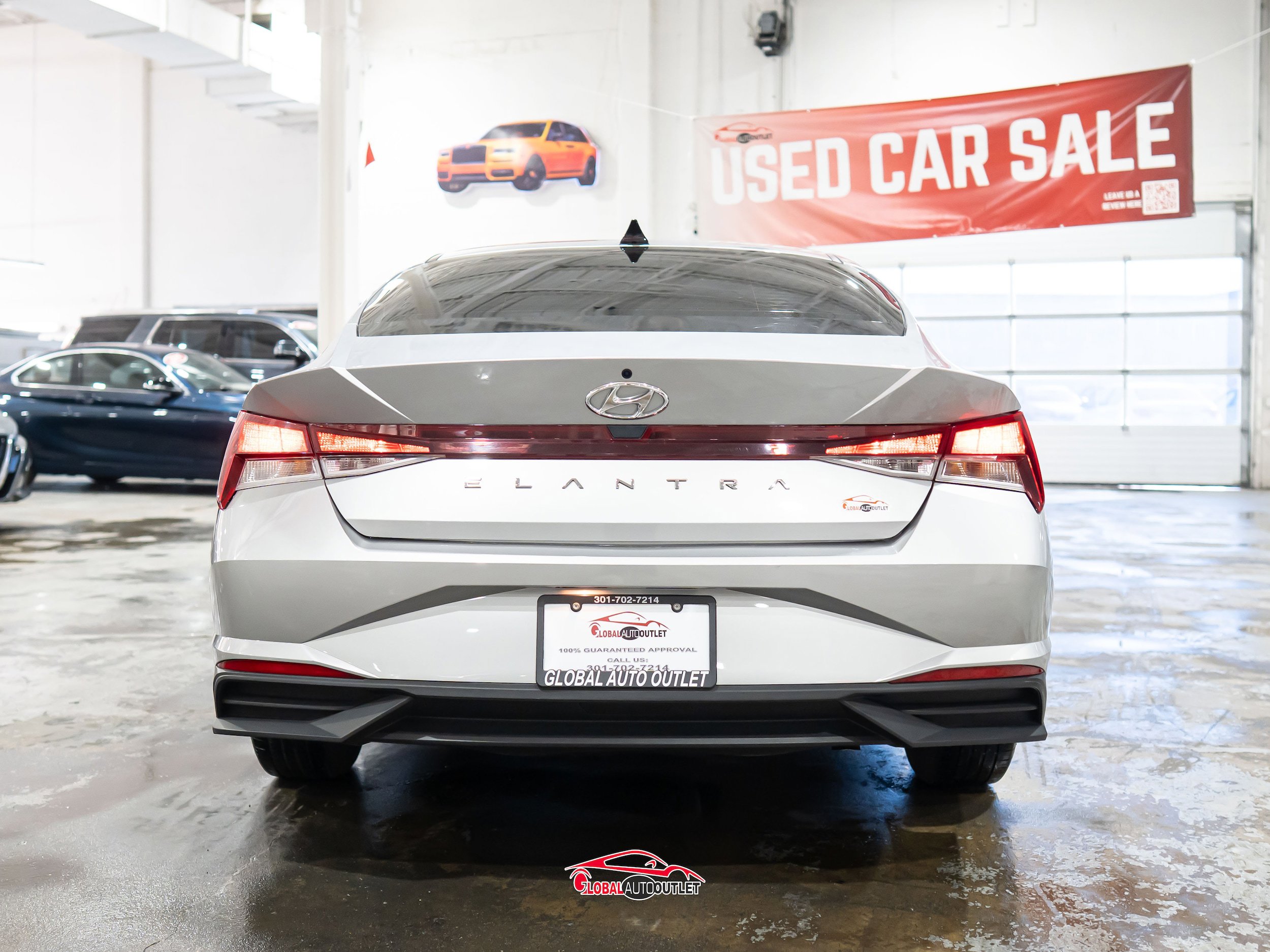 Used 2021 Hyundai Elantra SE FWD image 6