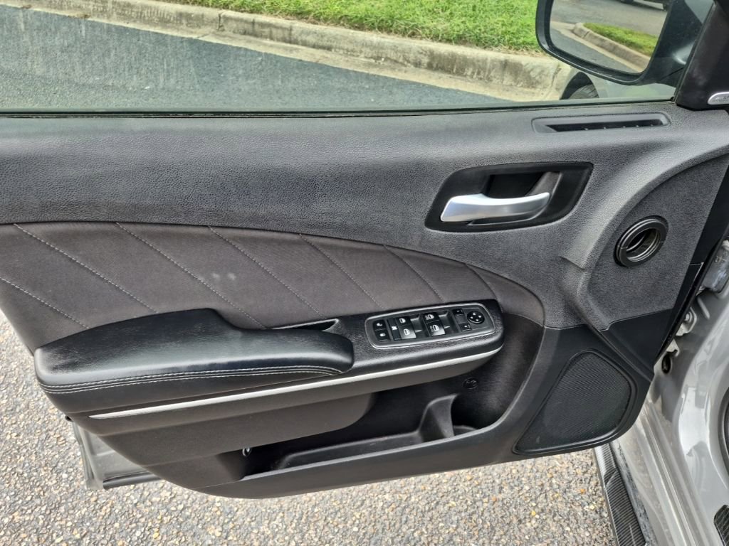 Used 2019 Dodge Charger Scat Pack RWD image 12