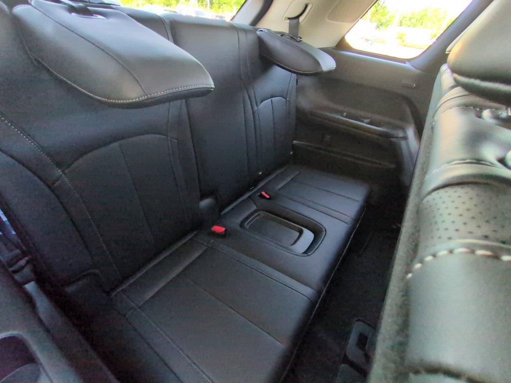 Certified 2027 INFINITI QX60 Luxe w/ Cargo Package FWD image 30