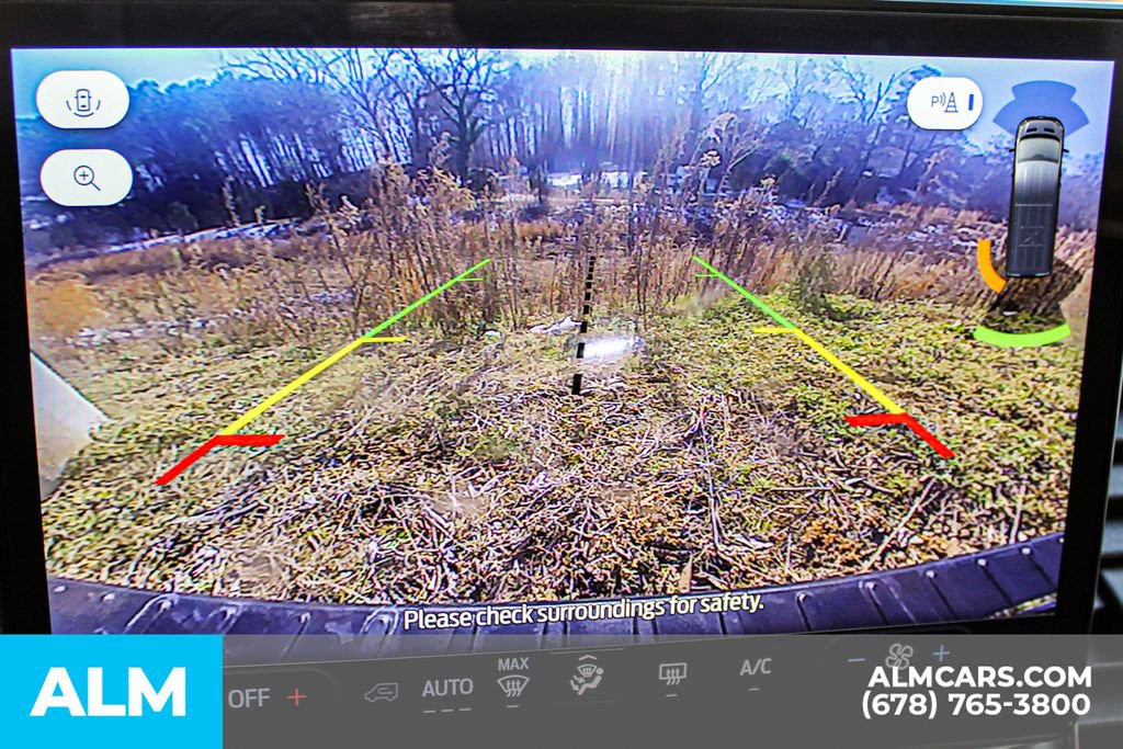 Used 2024 Ford Transit 350 XLT image 29