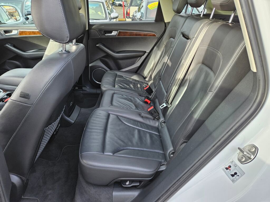 Used 2010 Audi Q5 3.2 Prestige image 14