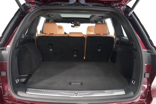 Used 2025 Jeep Grand Cherokee Summit w/ Obsidian Package image 31