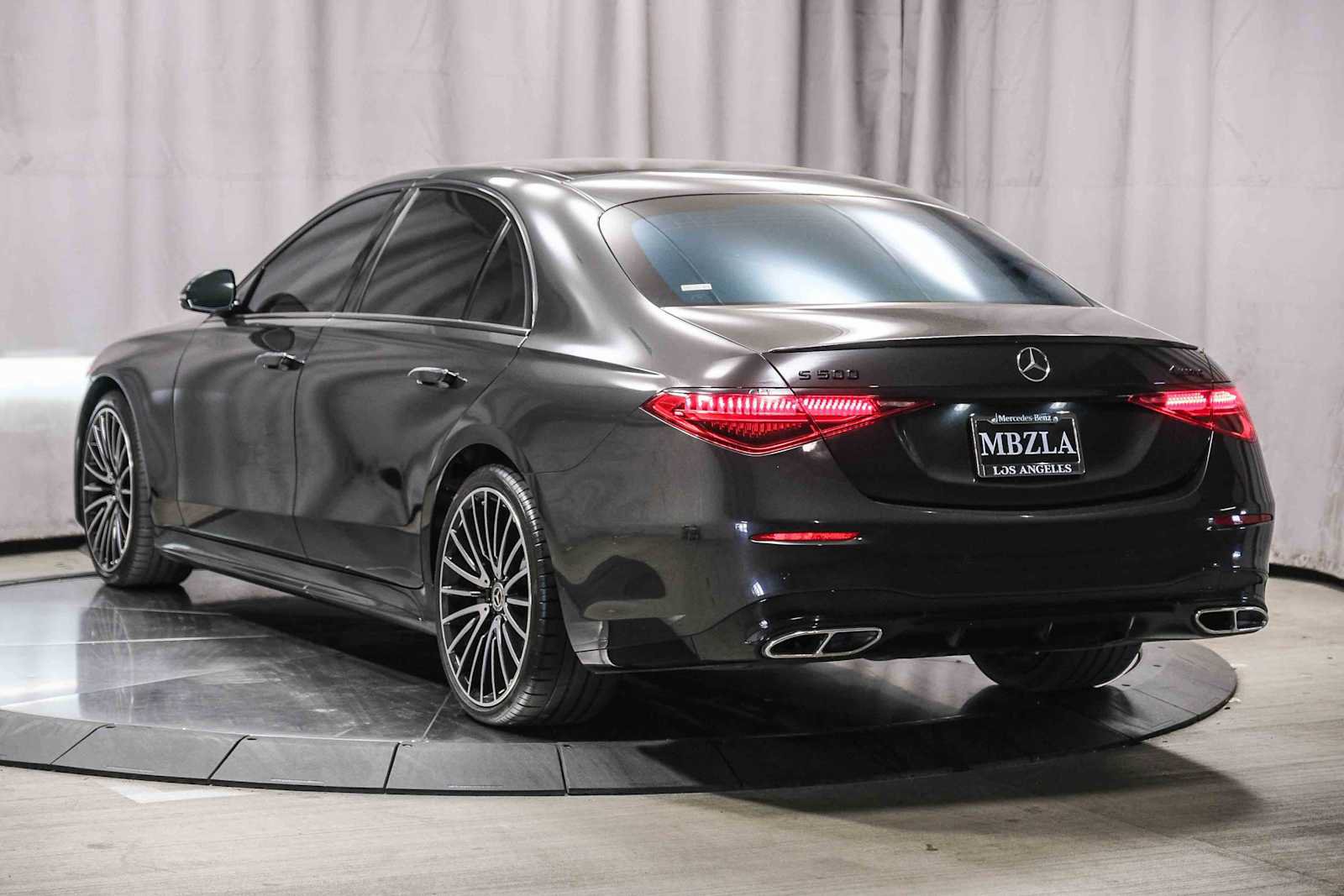 Certified 2022 Mercedes-Benz S 500 4MATIC image 2