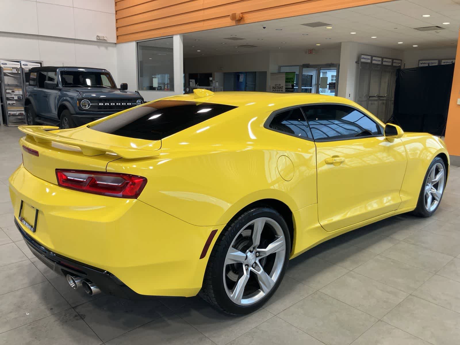 Used 2017 Chevrolet Camaro SS image 5