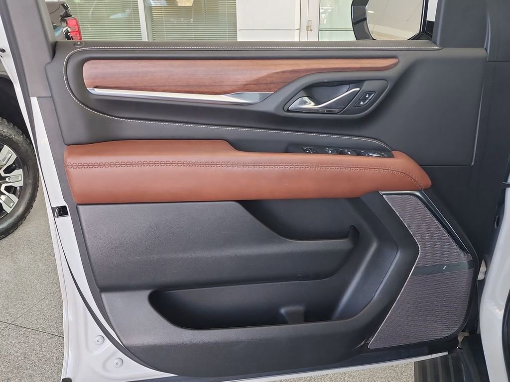 Certified 2024 GMC Yukon Denali Ultimate w/ LPO, Floor Liner Package image 22