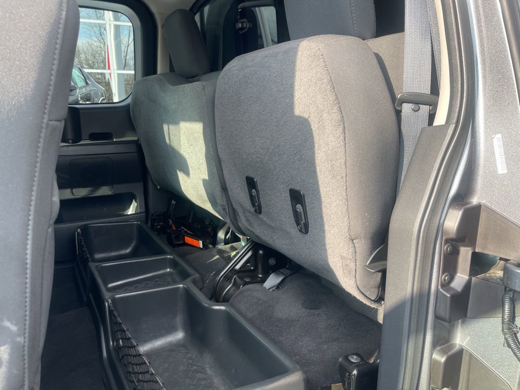 Used 2014 Nissan Titan SV w/ SV Value Truck Package image 20