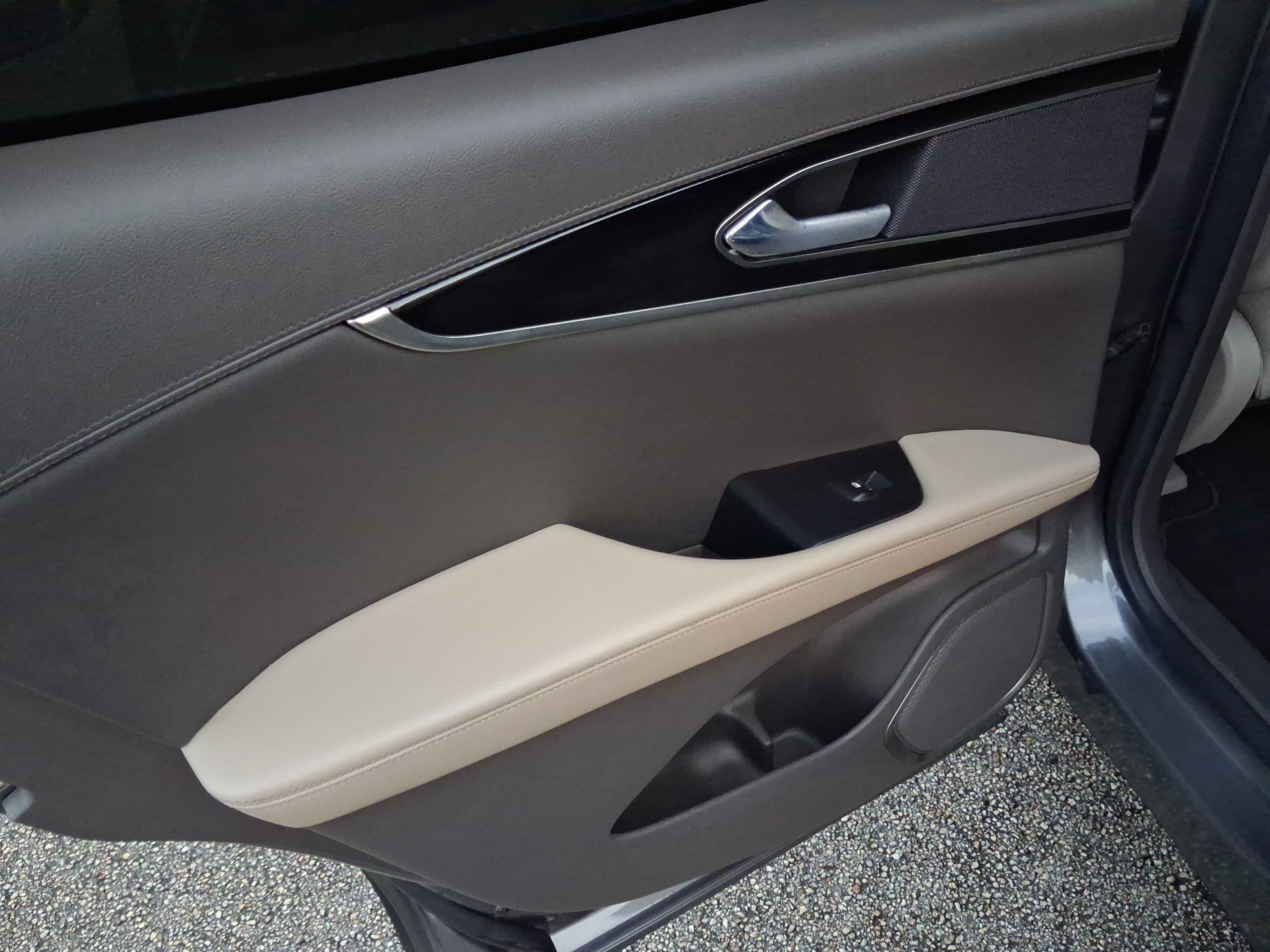 Certified 2023 Lincoln Nautilus FWD image 9