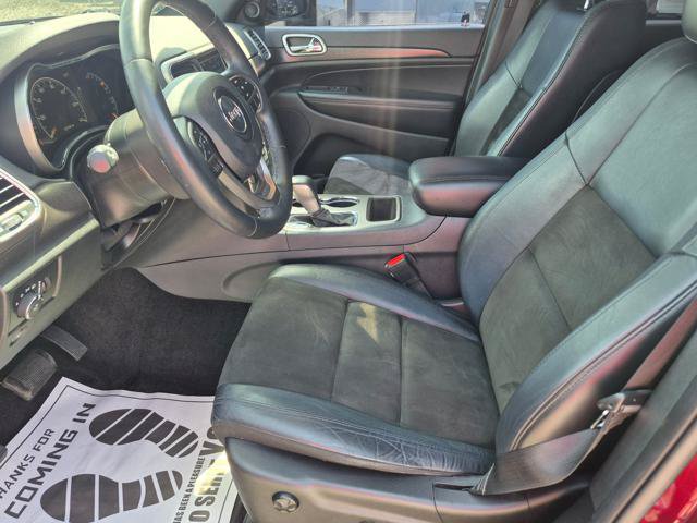 Used 2018 Jeep Grand Cherokee Altitude AWD/4WD image 14