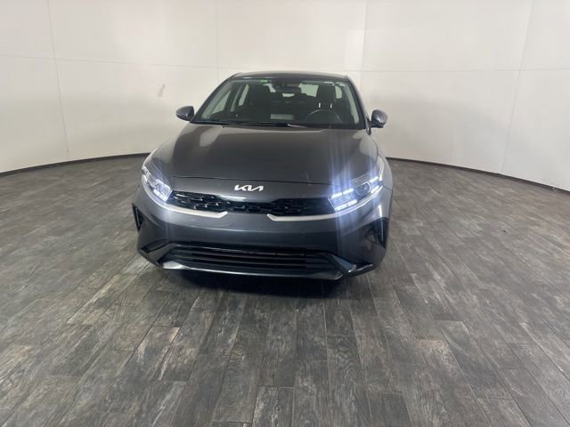 Used 2023 Kia Forte GT-Line image 2